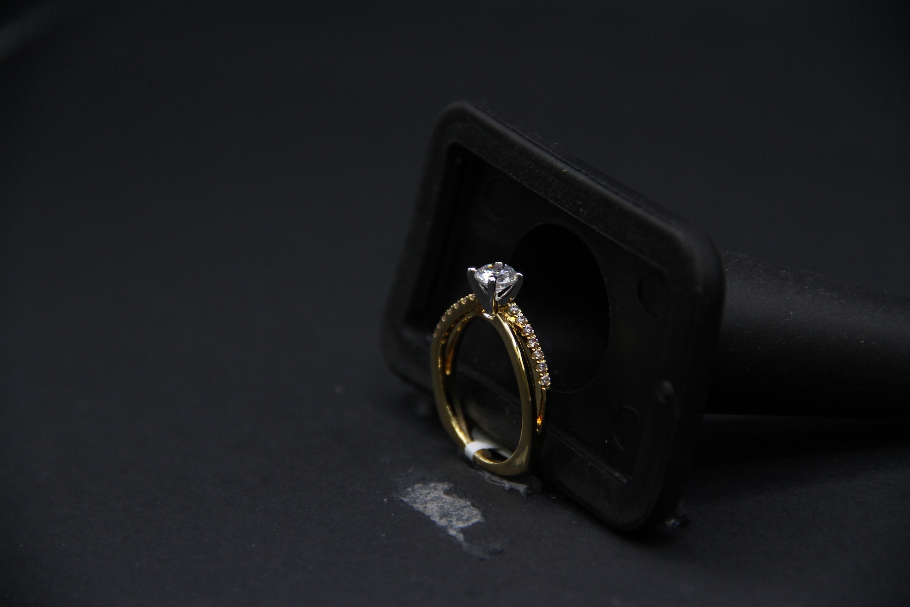 Kayrouze Jewelry ring