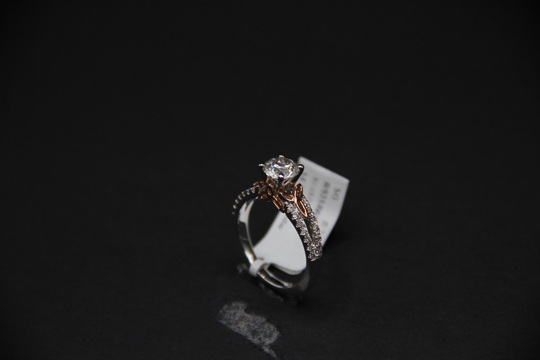 Kayrouze Jewelry ring